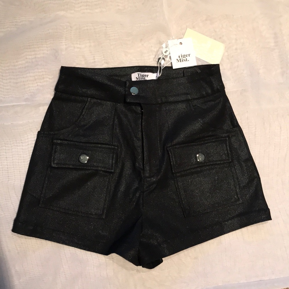 BRAND NEW Tiger Mist shorts